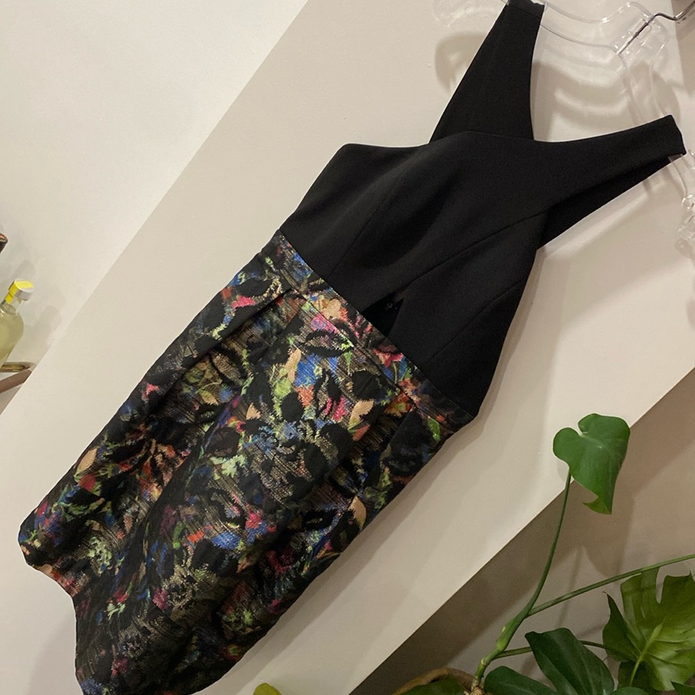 NWT AIDAN MATTOX black cutout halter printed jacquard dress 6 metallic taffeta